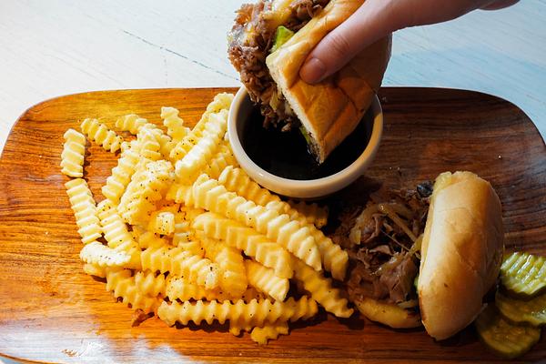 Lazlo's Brewery & Grill - South