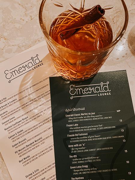 Emerald Lounge