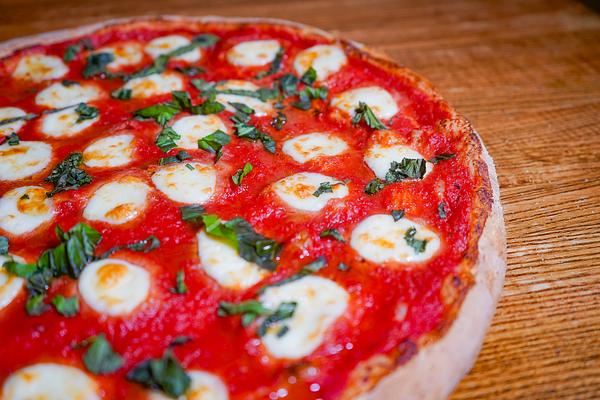 Caliente Pizza & Drafthouse
