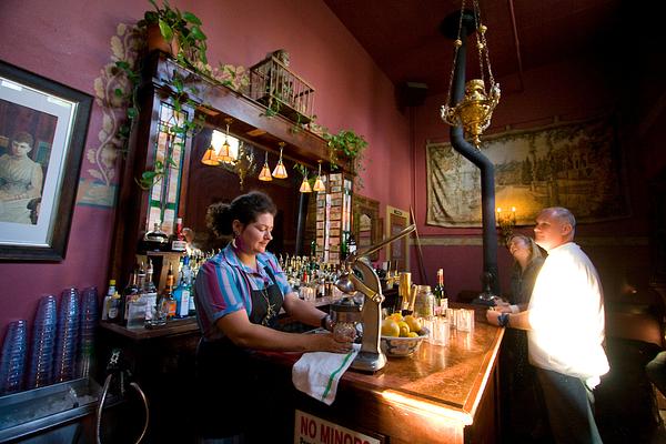 McMenamins Honors Bar