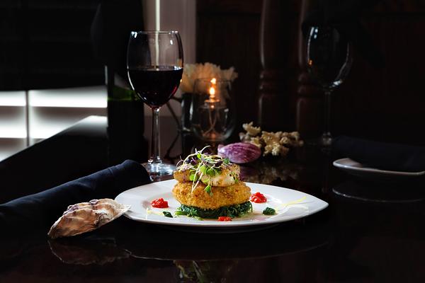 Tempt Restaurant & Lounge