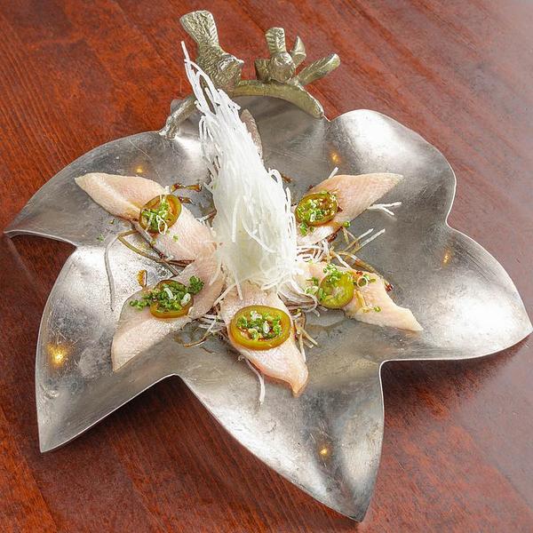 Umi Japanese Steakhouse & Sushi Lounge
