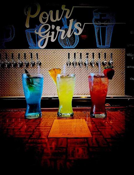 Pour Girls