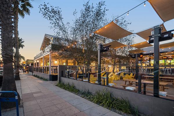 Mavericks Beach Club