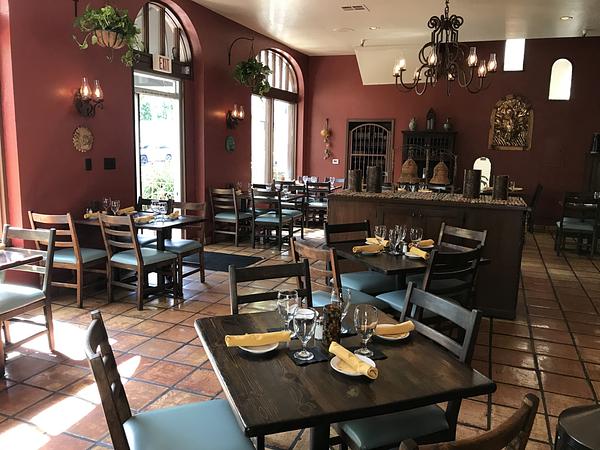 Hidalgo’s Cocina & Cócteles