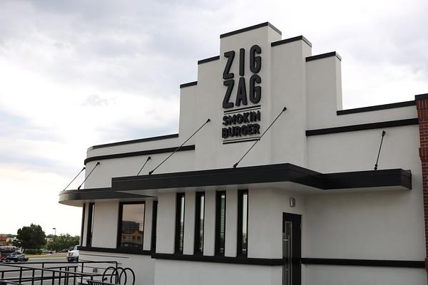 Zig Zag Smokin' Burger