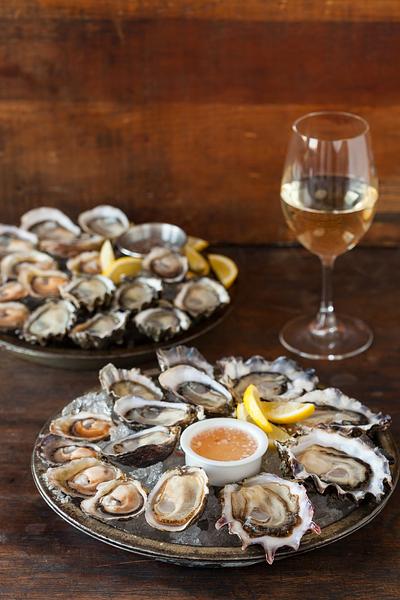 Taylor Shellfish Oyster Bar