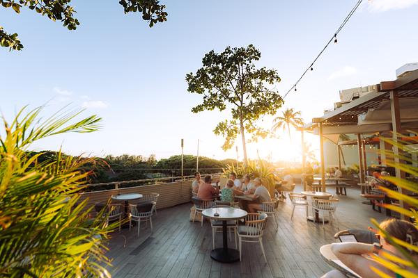 DECK. at Queen Kapiʻolani Hotel
