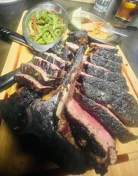 Beau & Mo's Italian Steakhouse