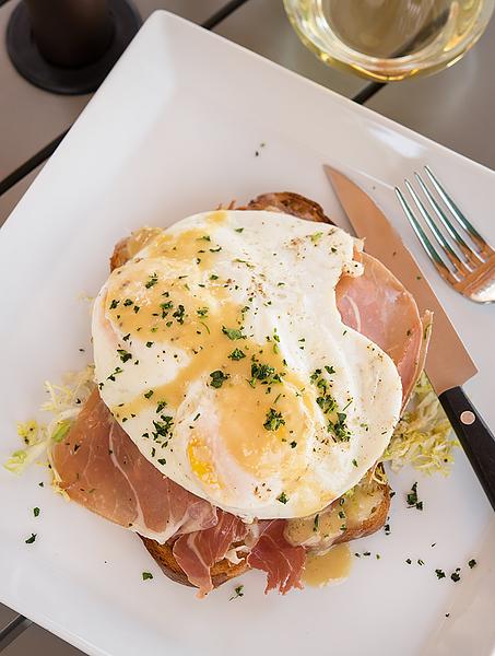 Bistro Menil