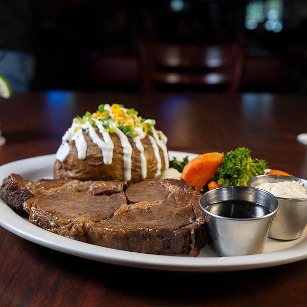 Apogee Pub & Eatery