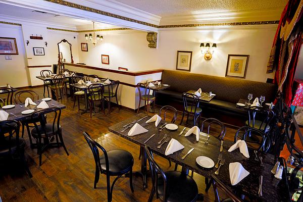 Dobson's Bar & Restaurant