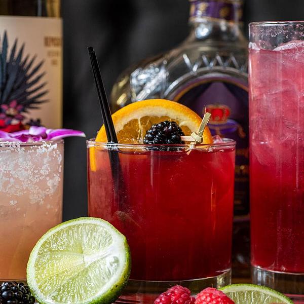DSTRKT Bar & Grill