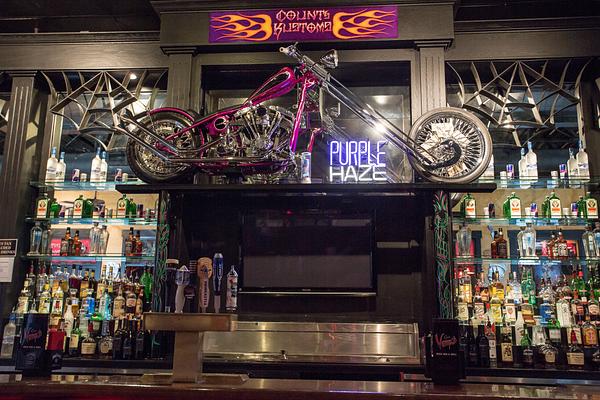 Count's Vamp'd Rock Bar & Grill
