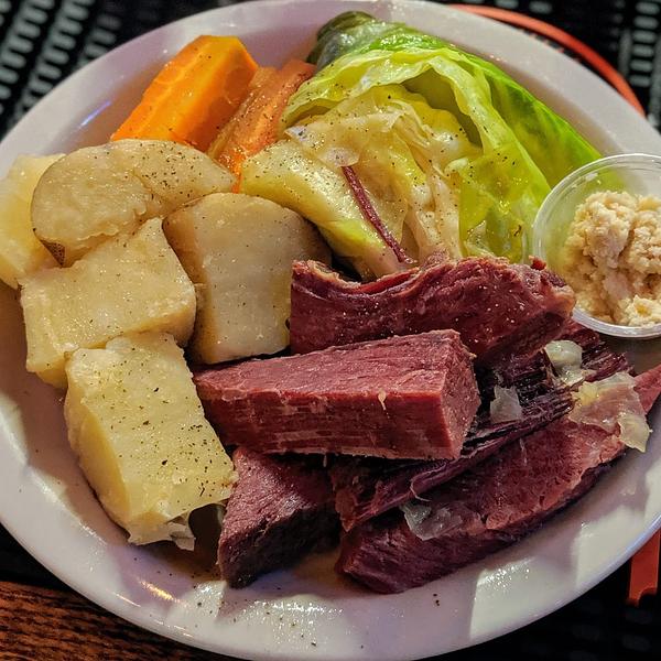 Julie’s Neighborhood Lounge