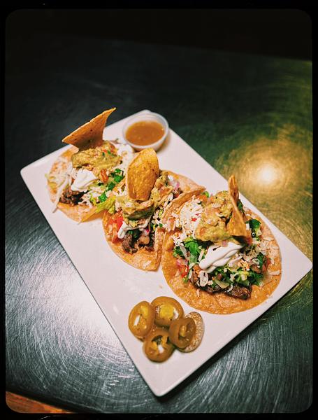 DSTRKT Bar & Grill