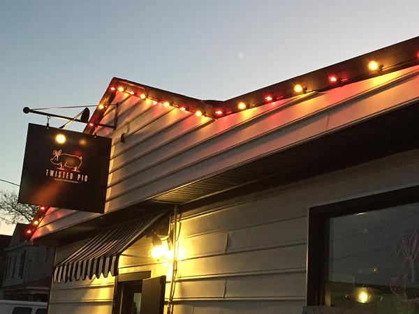 Twisted Pig Ale & Smokehouse