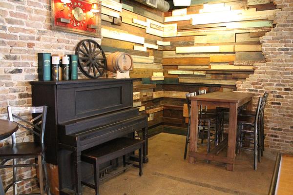 Rough Draught Whiskey Bar