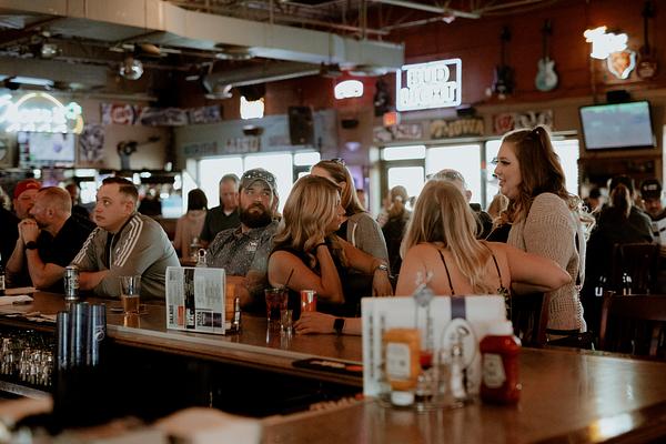 Oscar's Pub & Grill