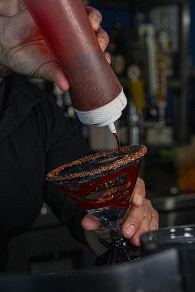 Florez Bar & Grill