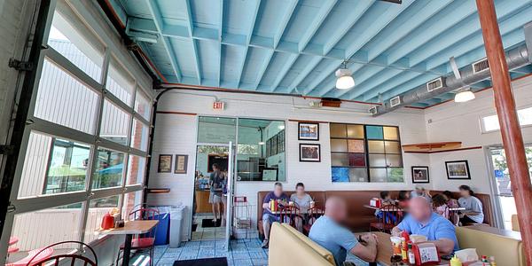 Phils Ice House