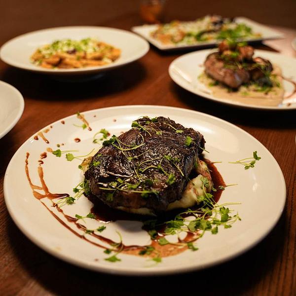 Steak & Tonic
