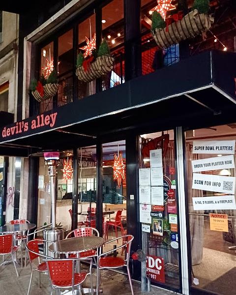 Devil's Alley Bar & Grill