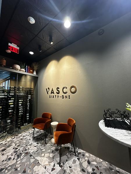 Vasco Sixty-One