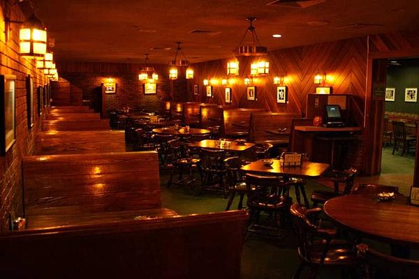 John's Bar & Grille