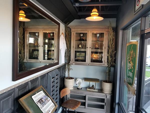 Triple Crown Tavern