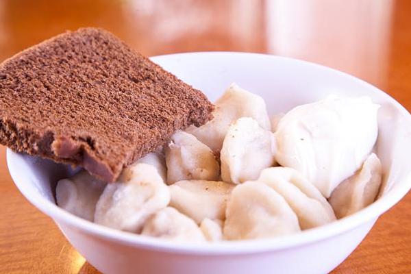 Pel Meni Dumpling Tzar