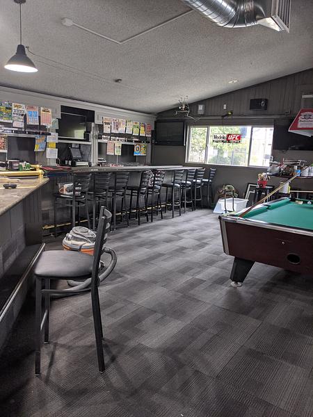 Christy's Bar & Grill