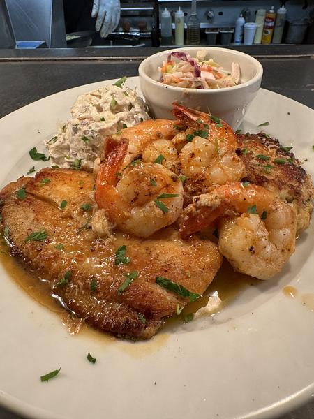 Captain Groovy's Grill & Raw Bar