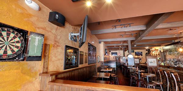 Mickey Byrne's Irish Pub & Restaurant