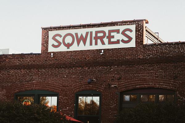 SqWires Restaurant & Market