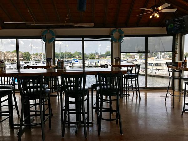 Fish & Slips Marina Raw Bar & Grill