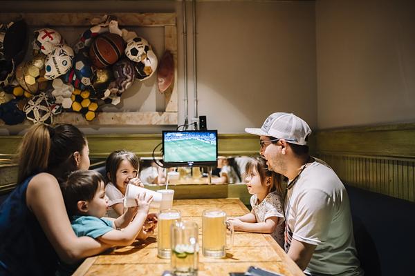 Ojos Locos Sports Cantina - Metro