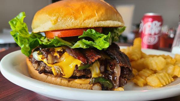 Richardson's Downtown Sports Bar and Grill