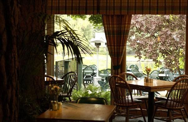 Pine Tavern Restaurant