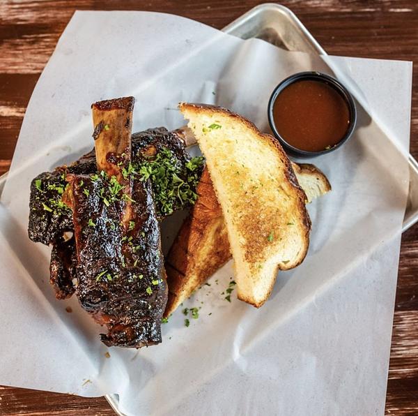 Buckboard's BBQ & Brew