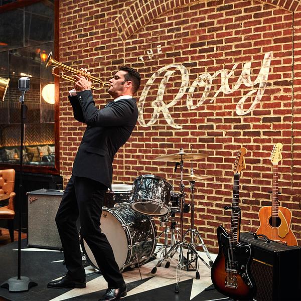 Roxy Bar
