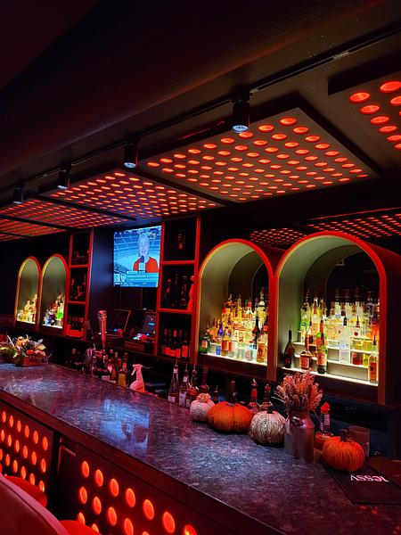 Twelve 21 Restaurant & Lounge