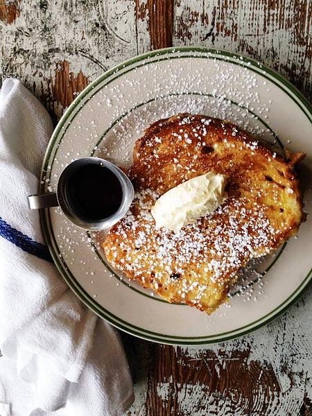 Oddfellows Café + Bar