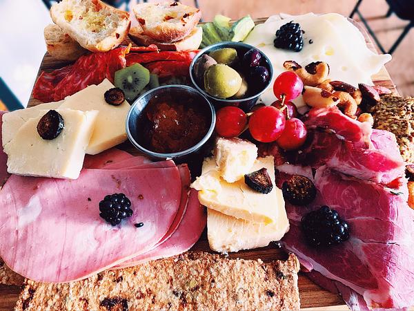 Flights Wine Cafe
