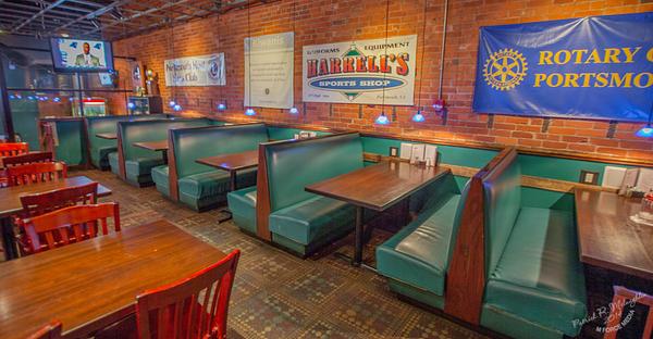 Roger Browns Restaurant and Sports Bar