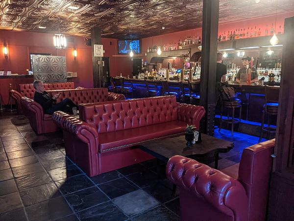 Pomeroy Bar & Grill (Formerly Shovels)