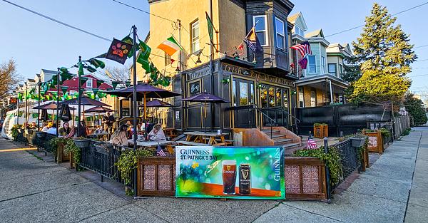Hilltown Tavern