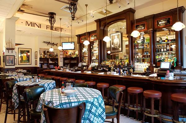 Hugo's Frog Bar & Fish House