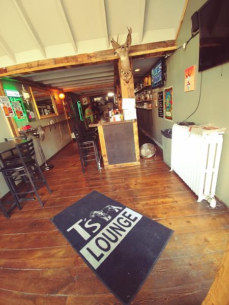 T's Lounge