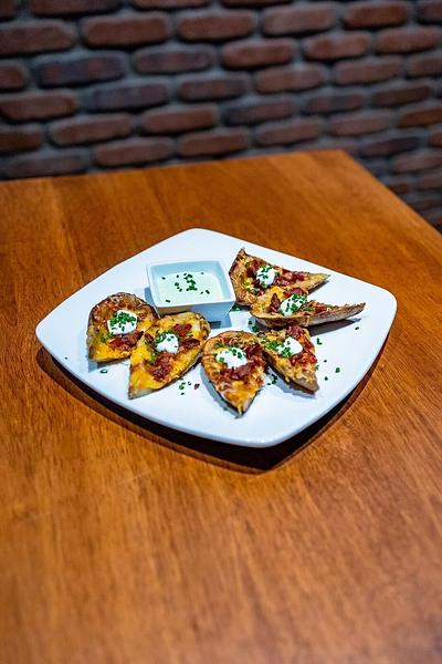 Monty's Sports Bar & Grill